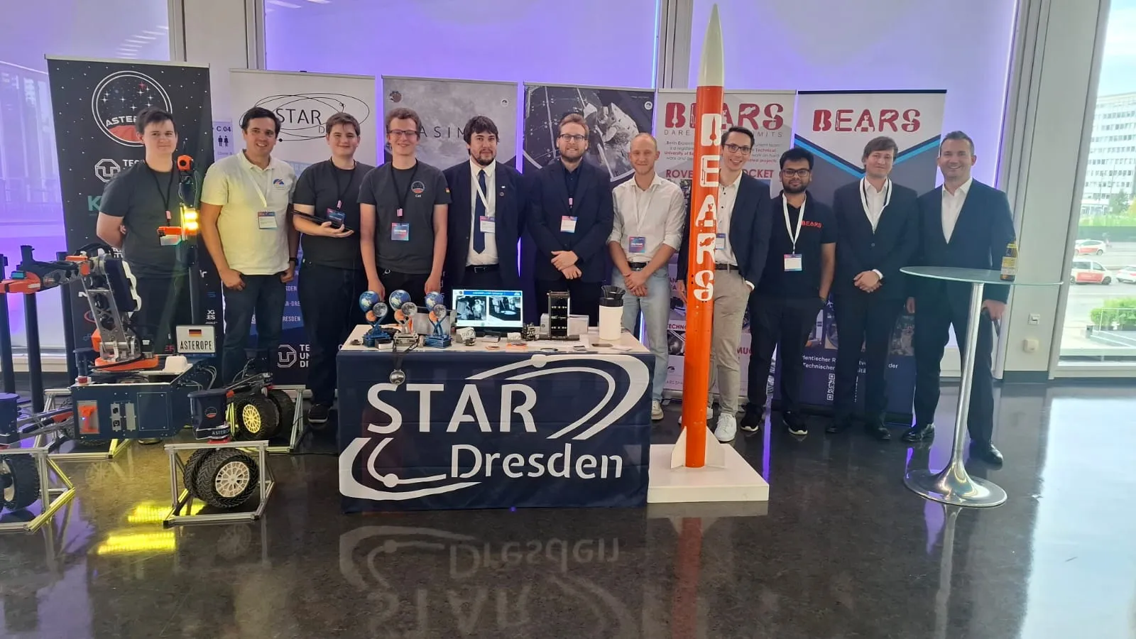 BEARS group photo at the Weltraumkongress